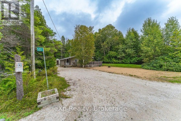 Living room - 1431 Sunset Drive, South Bruce Peninsula, ON N0H1X0 Photo 4