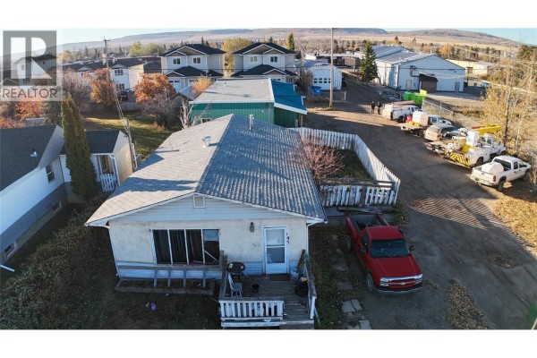 Kitchen - 1433/1437 101 Avenue, Dawson Creek, BC V1G2A6 Photo 5