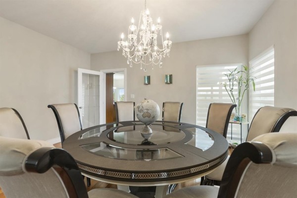 14330 82 Avenue, Surrey, BC V3W0J4 Photo 5