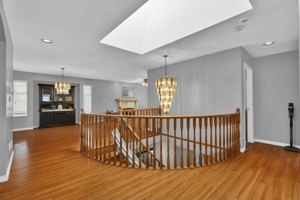 14332 68 Avenue, Surrey, BC V3W2H4 Photo 5