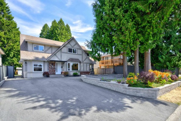14343 17 Avenue, Surrey, BC V4A6L3 Photo 3