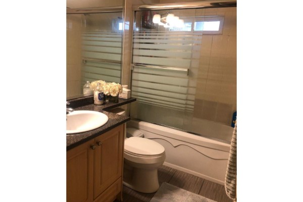 14355 72 Avenue, Surrey, BC V3W2P9 Photo 4