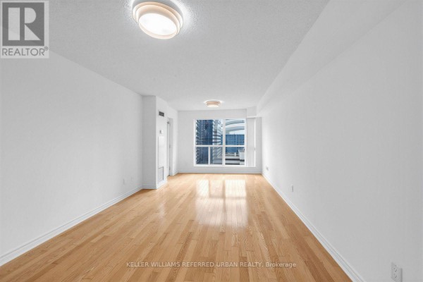 1436 - 250 Wellington Street W, Toronto, ON M5V3P6 Photo 5