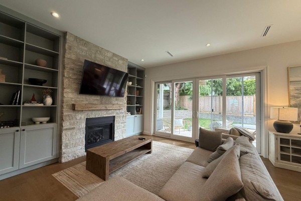 1436 129b Street, Surrey, BC V4A3Z5 Photo 2