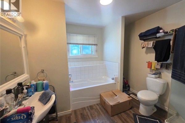 Bedroom - 1436 Wascana Street, Regina, SK S4T4J5 Photo 3