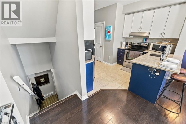 Kitchen - 1437 Lakeshore Road E Unit# 201, Mississauga, ON L5E0A2 Photo 5