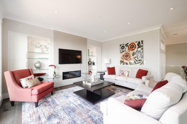 14378 Blackburn Avenue, White Rock, BC V4B3A1 Photo 2