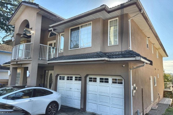 14386 68 Avenue, Surrey, BC V3W2H4 Photo 3