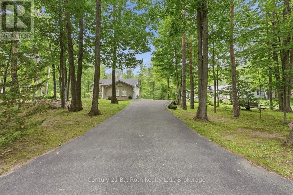Family room - 1439 Chapman Road, Penetanguishene, ON L9M2B2 Photo 3