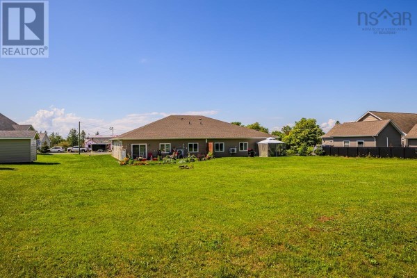 144-146 Village Line Avenue, Valley, NS B2N0J3 Photo 5