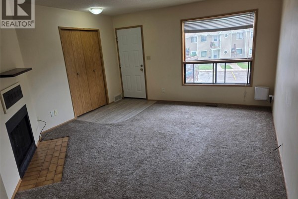 Kitchen - 144 Cedar Meadow Drive, Regina, SK S4X3J6 Photo 2