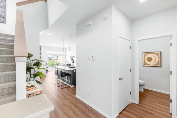 Kitchen - 144 Duck Creek Drive, Winnipeg, MB R2V5K2 Photo 3