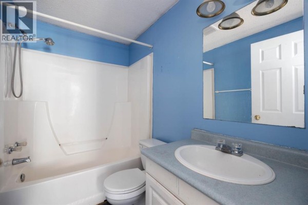 Bedroom - 144 Grecian Place, Fort Mcmurray, AB T9H2N1 Photo 4