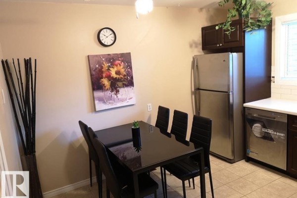 144 Kaskitayo Court Nw, Edmonton, AB T6J3T3 Photo 5