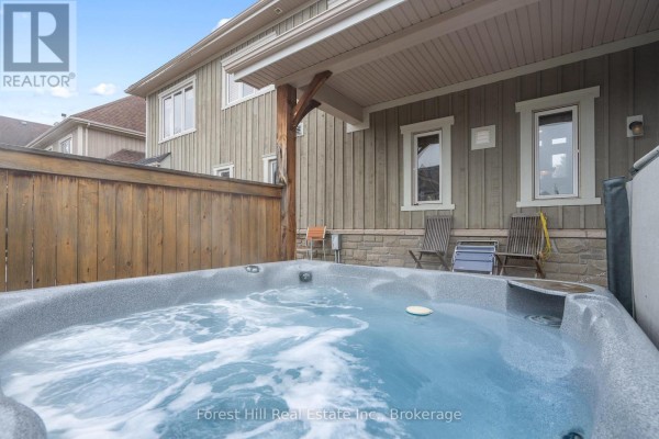 144 National Drive, Blue Mountains, ON L9Y0B7 Photo 4