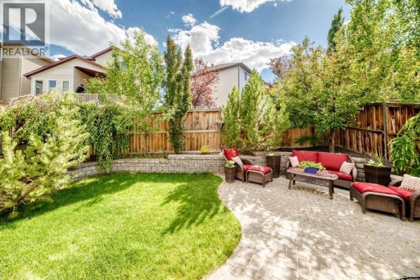 2pc Bathroom - 144 Pantego Close Nw, Calgary, AB T3K0K2 Photo 4