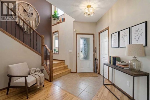 2pc Bathroom - 144 Sundance Road Sw, Medicine Hat, AB T1B4V9 Photo 4