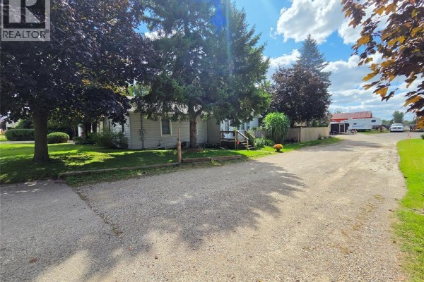 144 Whiting Street, Ingersoll, ON N5C3B3 Photo 4
