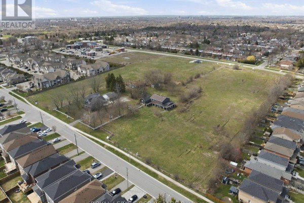 1440 Gord Vinson Avenue, Clarington, ON, photo 2