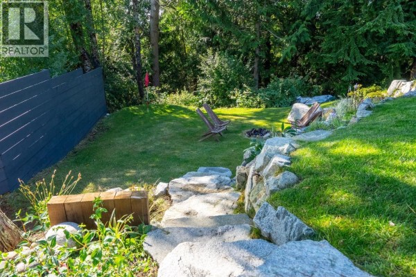 1440 Velvet Road, Gibsons, BC V0N1V5 Photo 5