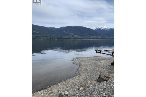 1440 Westside Road, Lakelse Lake, BC V8G4B8 Photo 4