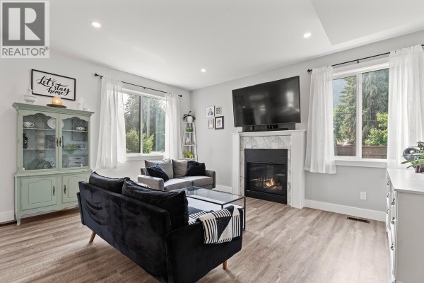 Family room - 1441 20 Avenue Se Unit# 1, Salmon Arm, BC V1E2M9 Photo 3
