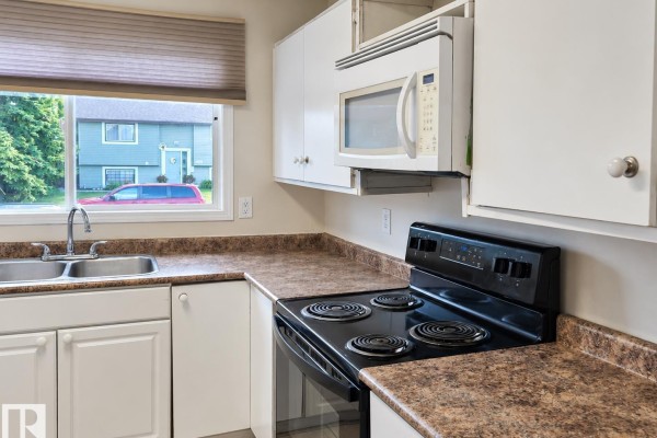 14411 31 St Nw, Edmonton, AB T5Y1Z1 Photo 3