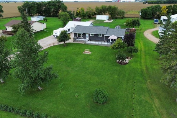 144142 108 Road W, Dauphin