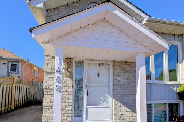 Kitchen - 1442 Connery Crescent, Oshawa, ON L1J8E7 Photo 3