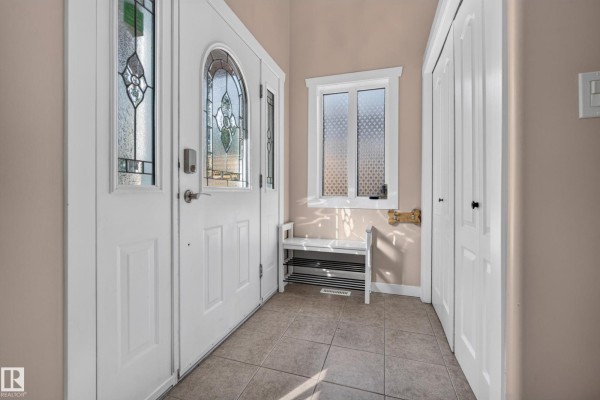 Family room - 14422 104 Av Nw, Edmonton, AB T5N0X1 Photo 4