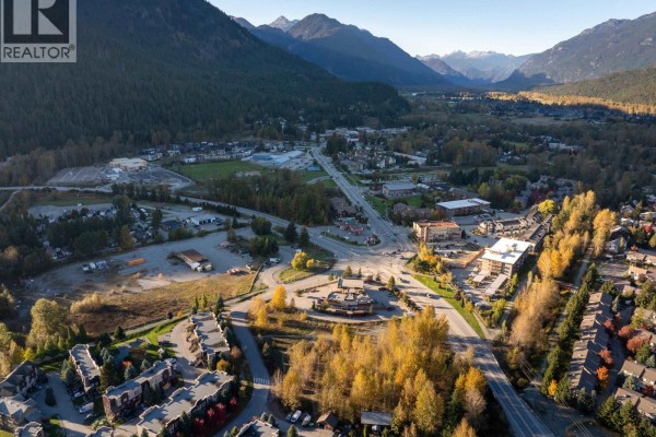 1443 Vine Road, Pemberton, BC V0N2L1 Photo 3