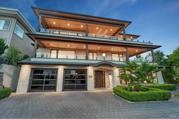 14439 Sunset Lane, White Rock, BC V4B5J7 Photo 2