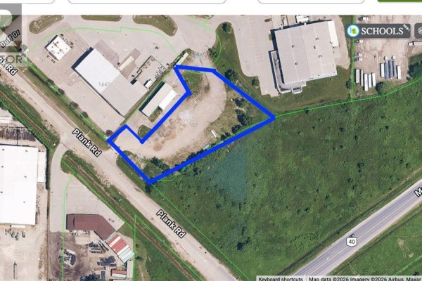 1444 Plank Road, Sarnia