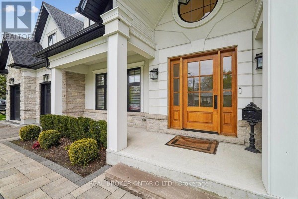 1445 Skyline Drive, Mississauga, ON, photo 2