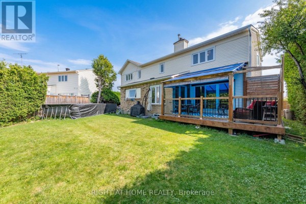 Living room - 1446 Bourcier Drive, Ottawa, ON K1E3J9 Photo 5