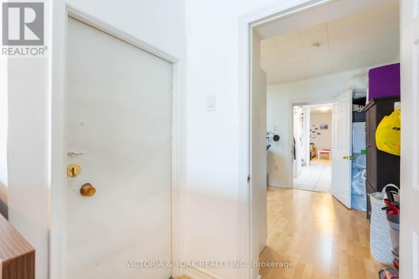 1446 Dundas Street W, Toronto, ON, photo 3