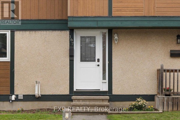 1449 Ridgebrook Drive, Ottawa, ON K1B4T1 Photo 2