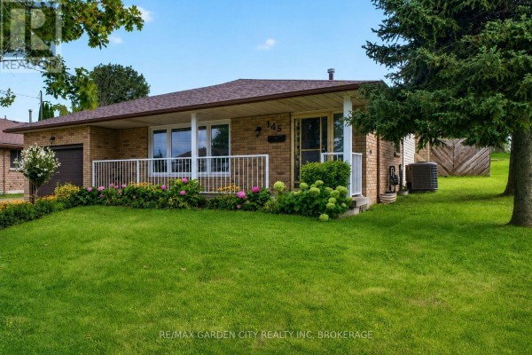 145 Adis Avenue, Hamilton, ON, photo 3