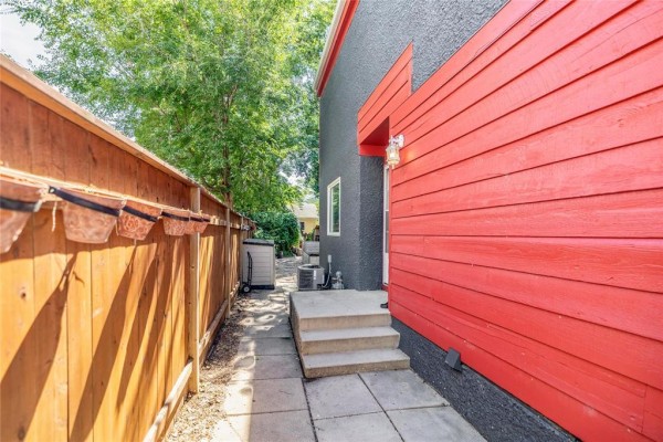 Primary Bedroom - 145 Edelweiss Crescent N, Winnipeg, MB R2G1Z3 Photo 4