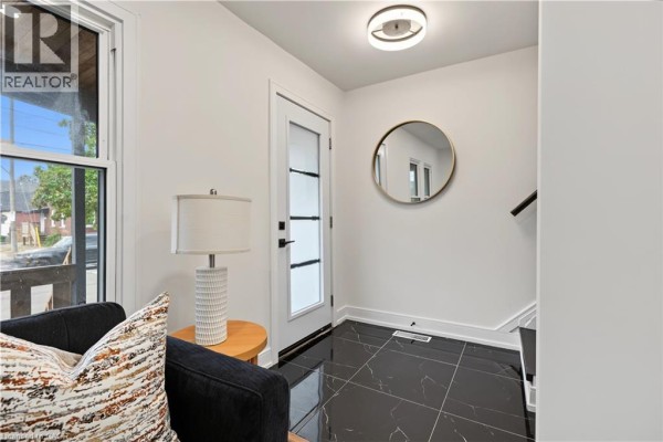 Kitchen - 145 Gage Avenue N, Hamilton, ON L8L6Z8 Photo 2
