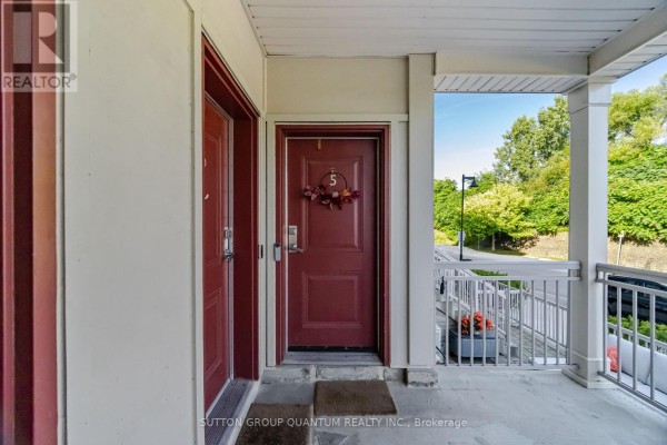 5 - 145 Long Branch Avenue, Toronto, ON, photo 2