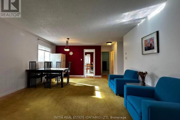 Bedroom 2 - 7 - 145 North Centre Road, London North, ON N5X4C7 Photo 3
