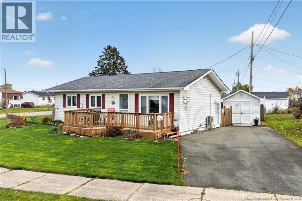 2pc Ensuite bath - 145 Satinwood Drive, Moncton, NB E1G1C3 Photo 4