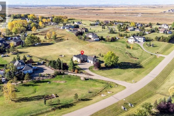 145 Sharp Hill Drive, Rural Rocky View County, AB, photo 2