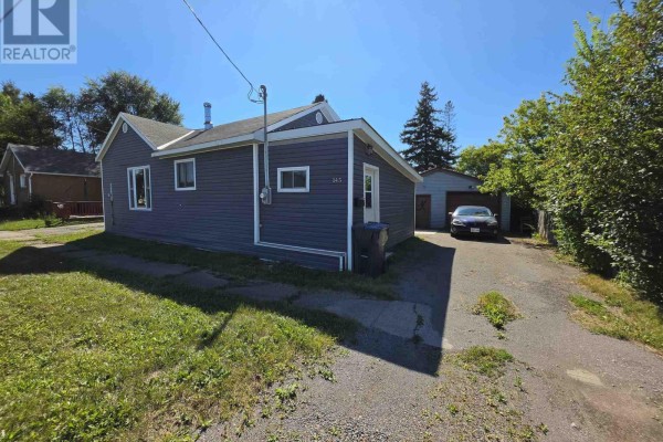 145 Wilding Ave, Sault Ste  Marie, ON, photo 2