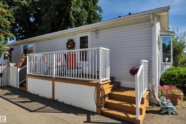 145 Willow Park Estate, Leduc, AB, photo 3