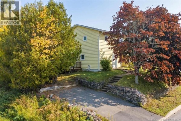 145 Woodhaven Drive, Saint John, NB, photo 2