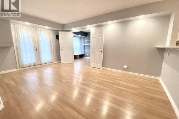Den - 1450 Bishops Gate Unit# 209, Oakville, ON L6M4N1 Photo 2