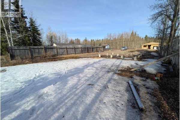 1451 N Blackburn Road, Prince George, BC V2N6B8 Photo 4