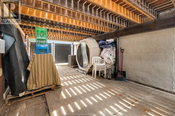 1451 Ouellette Avenue Unit# Upper, Windsor, ON, photo 2